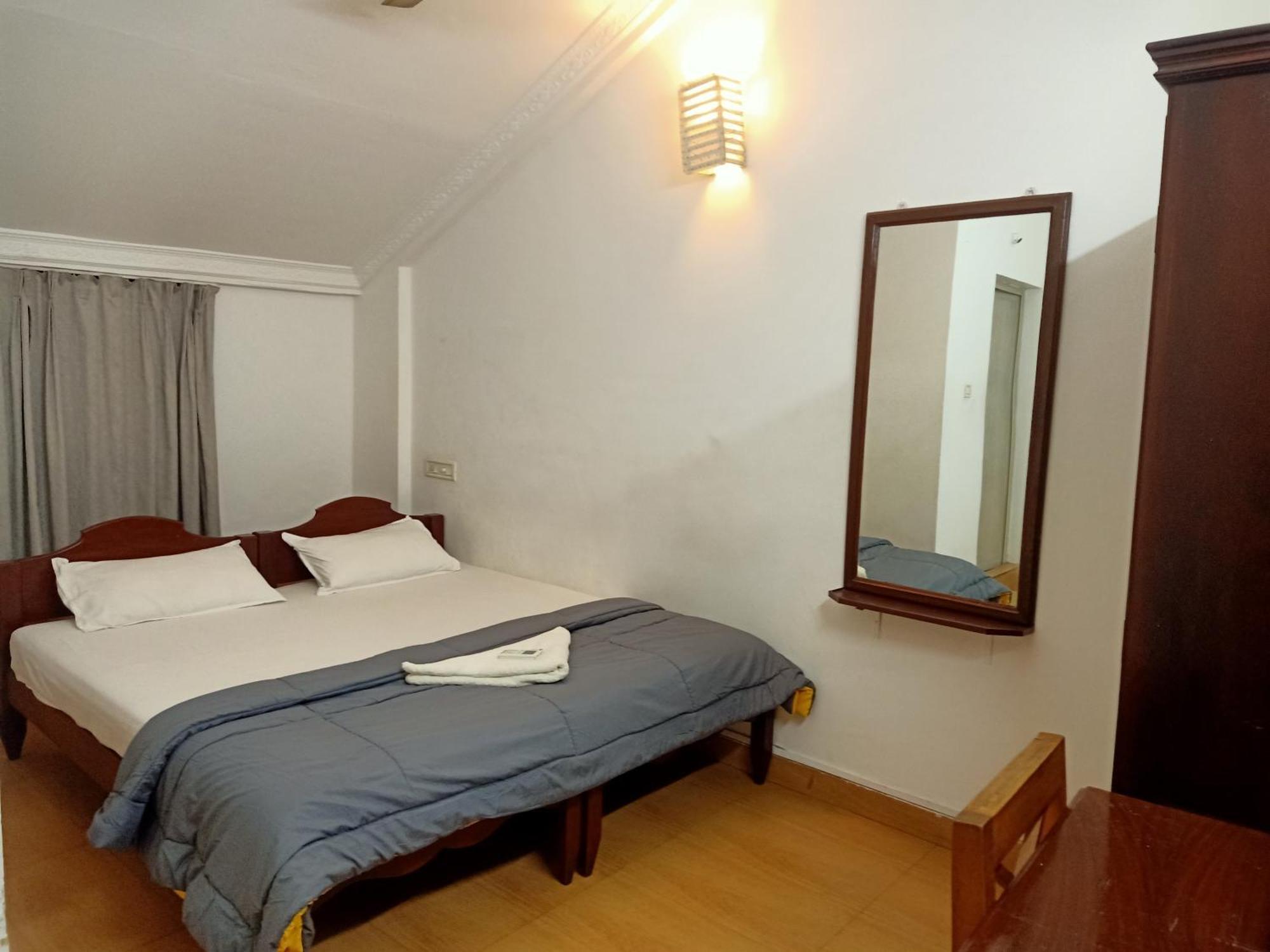 Xhostel Hostel Kochi Exterior photo